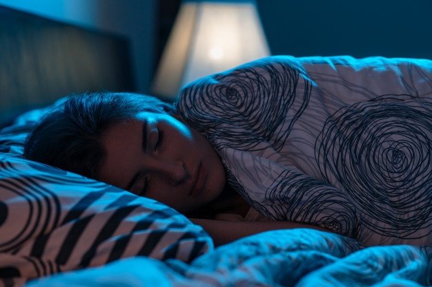 Lebih Sehat Mana, Tidur dengan Lampu atau Tanpa Lampu?
