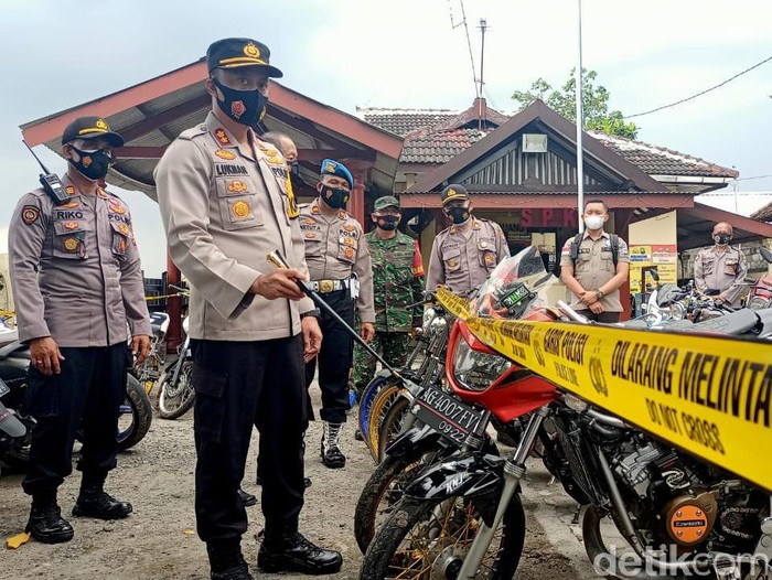 Balap Liar di Kediri Dibubarkan, 134 Motor Dibawa ke Kantor Polisi