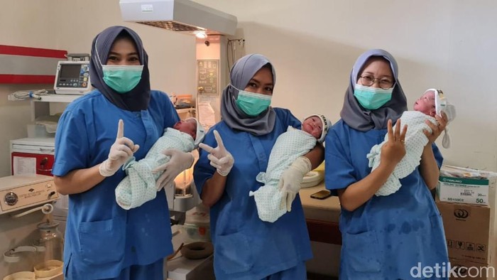 Wow, Bayi Perempuan Kembar Tiga Lahir di Banyuwangi