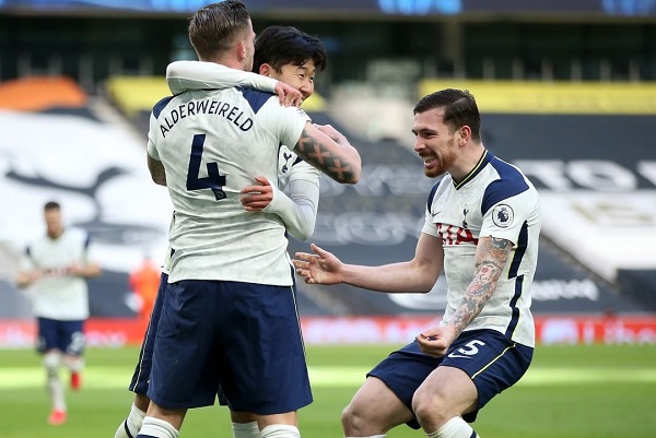 Tottenham Hotspur vs Brentford: Selangkah Lagi The Lilywhites Menuju Final