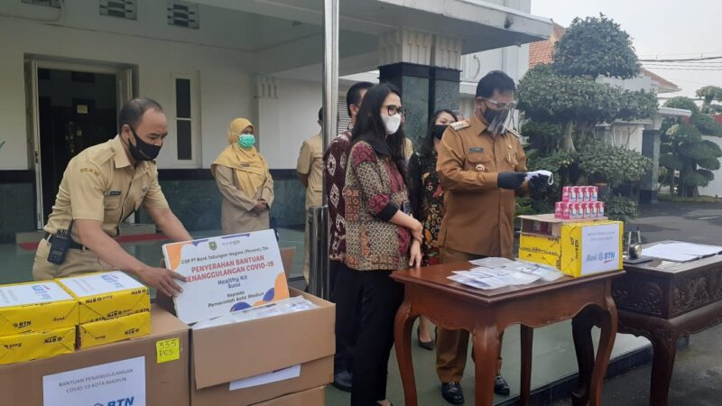 Cegah Penularan Corona, BTN Berikan 2.000 Health Kit ke Pemkot Madiun