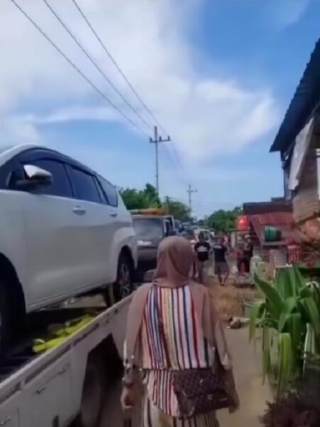 Kaya Mendadak, Warga Tuban Borong Mobil Baru