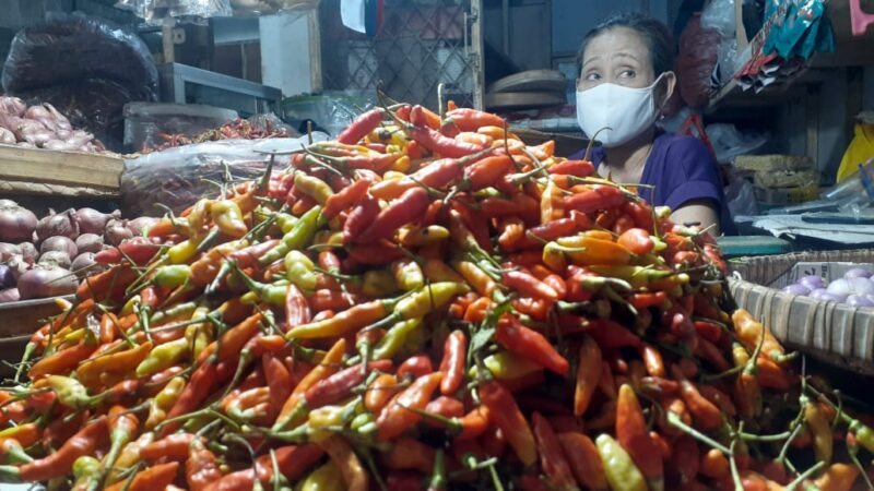 Di Madiun, Harga 1 Kg Cabai Setara 3 Kg Daging Ayam