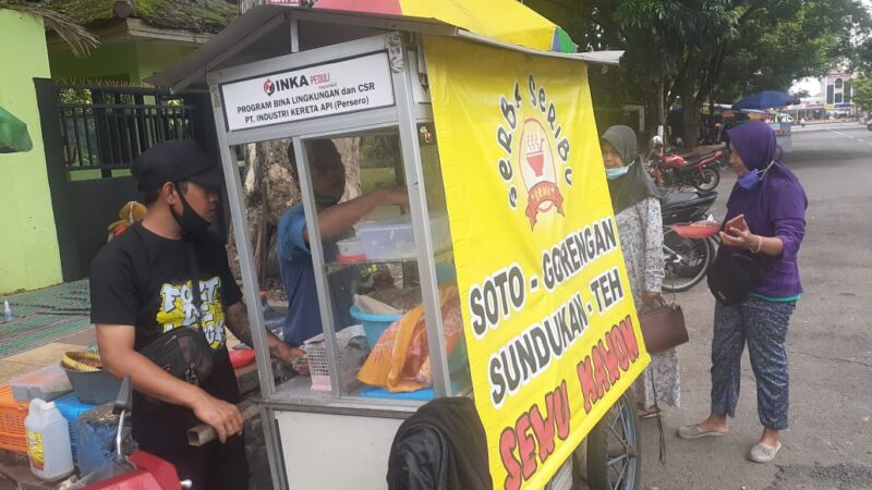 Salut! Alasan Kakak Beradik di Madiun Buka Warung Soto Rp1.000 Bikin Terenyuh