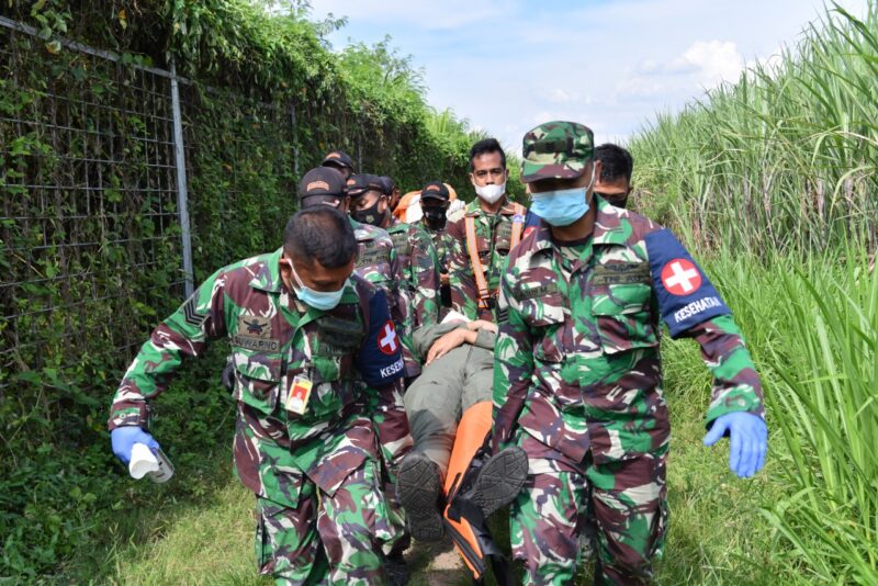 Latihan Elang Gesit Lanud Iswahjudi : Pesawat Tucano One Alami Crash Landing, Ini yang dilakukan Crash Team