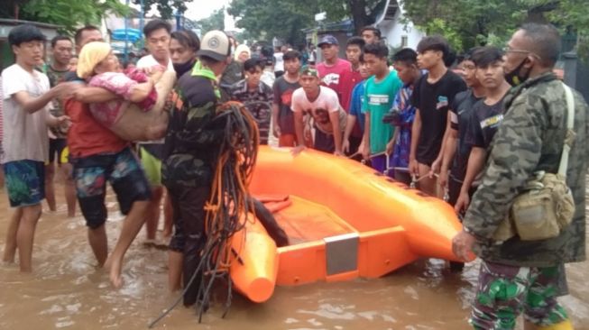 2.641 Jiwa Terdampak Banjir Dringu Probolinggo