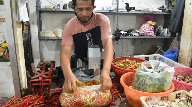 Harga Cabai di Gresik Tembus Rp120.000, Permintaan Menurun Drastis