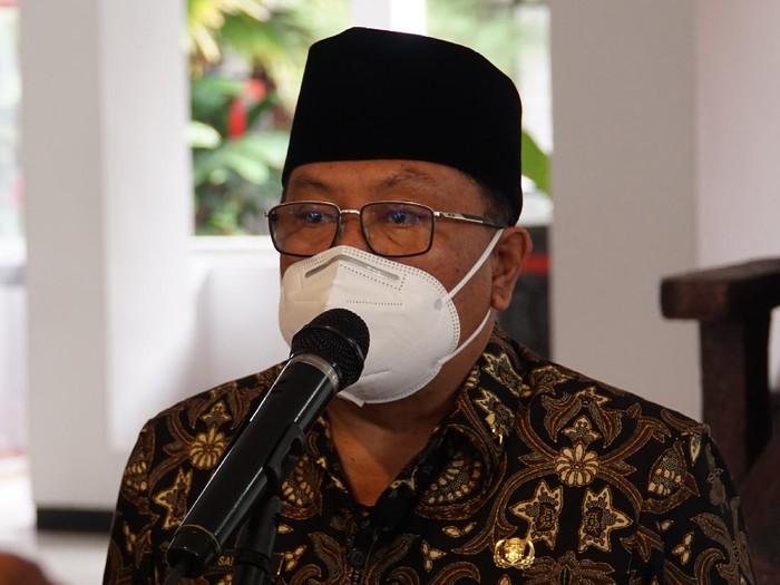 Menyanyi Tanpa Masker, Wali Kota Blitar Akhirnya Minta Maaf