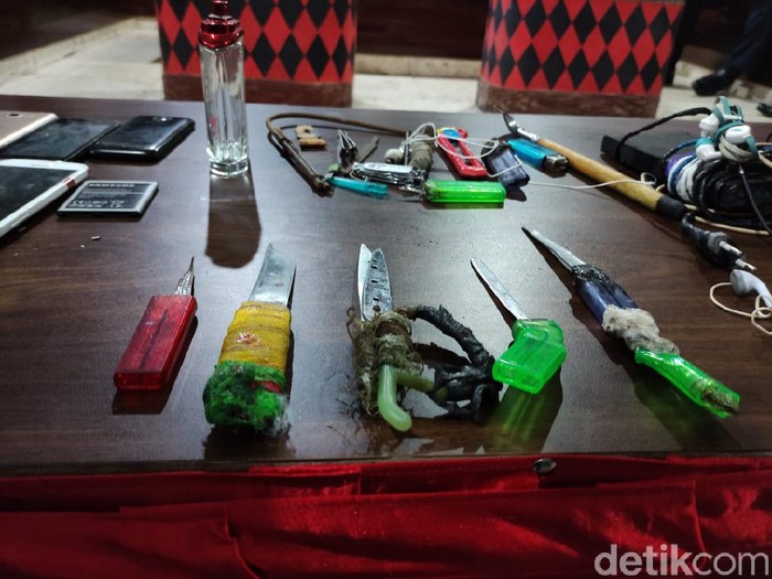 LP Sidoarjo Digeledah, 7 Sendok Dibikin Pisau Tajam