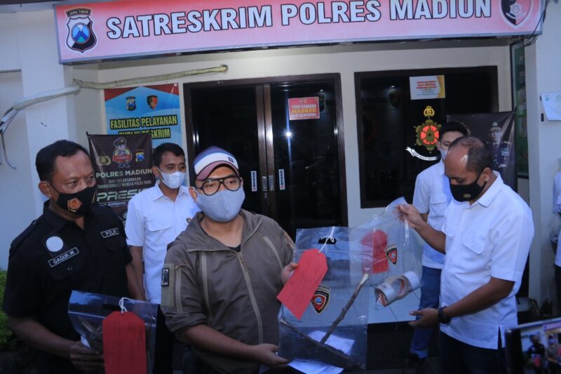 17 Remaja di Madiun Diamankan Polisi karena Terbangkan Balon Udara