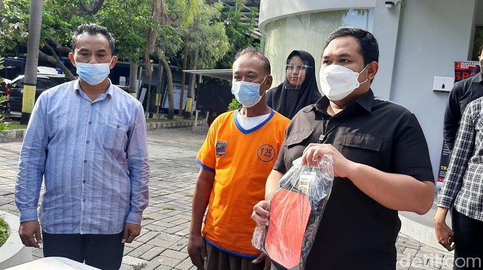 Parah! Kakek Ini Setubuhi Siswi SMP 30 Kali, Setiap Kali WikWik di Toilet Restoran