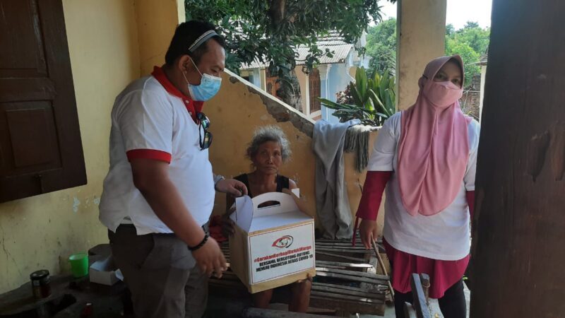 #GerakanBerbagiuntukWarga Beri Bantuan ke Warga Pedesaan di Madiun