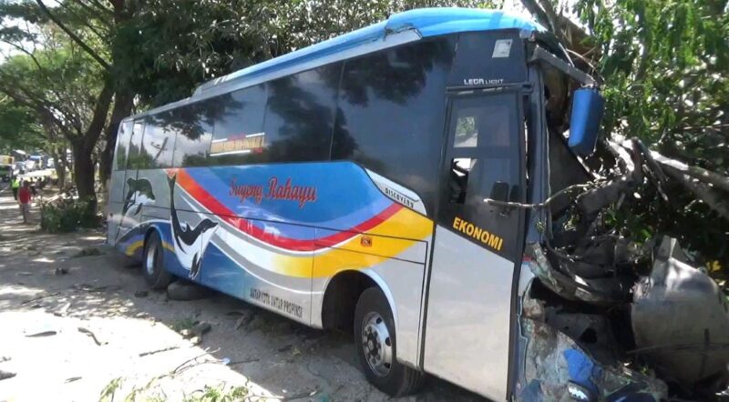 Bus Sugeng Rahayu Tabrak Sepeda Motor di Madiun, Mahasiswa Asal Wonogiri Meninggal