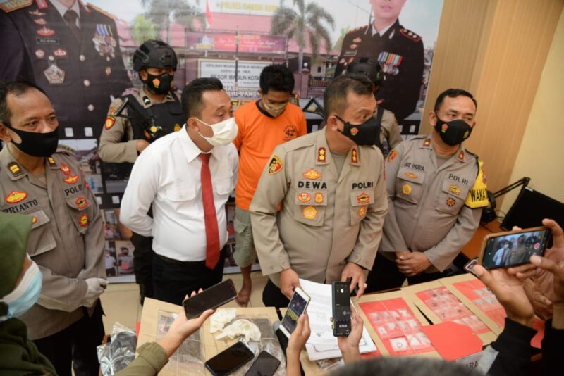 Polisi Bekuk Kurir Narkoba di Madiun, Amankan 588 Gram Ganja dan 59 gram Sabu-Sabu