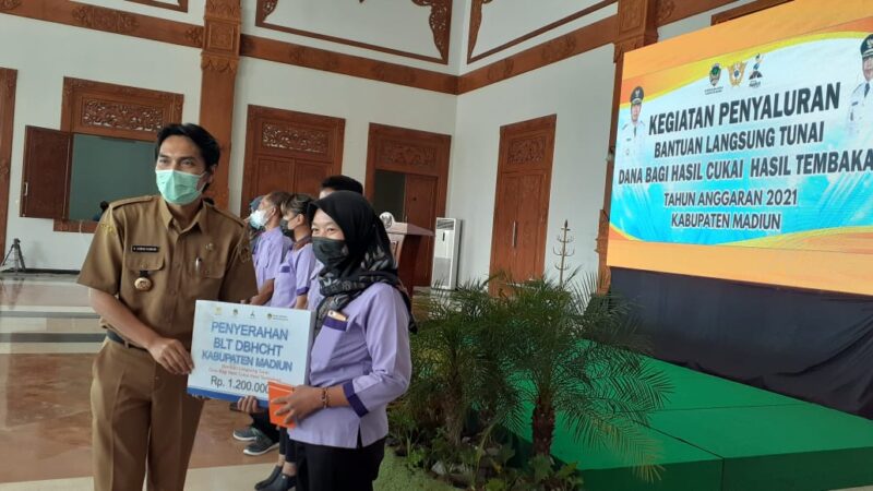 Alhamdulillah, 579 Buruh Tani Tembakau dan Buruh Pabrik Rokok di Madiun dapat BLT Rp1,2 Juta