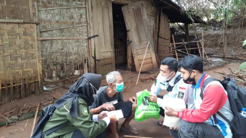 Potret Kemiskinan di Madiun, Mbah Slamet Hidup Sebatang Kara di Rumah Reyot