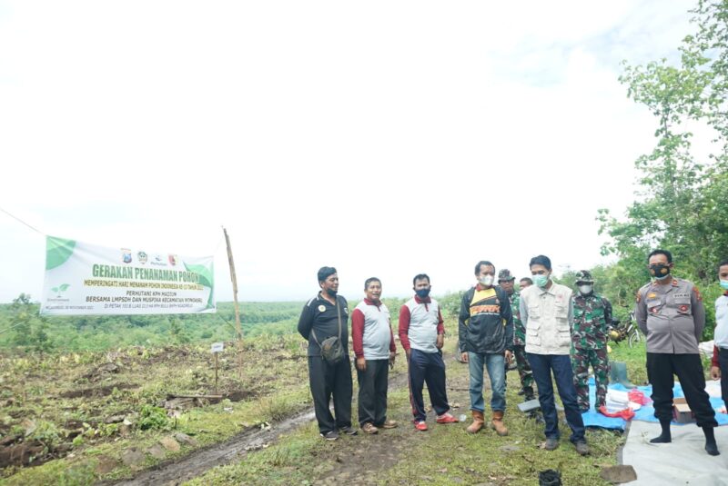 Peringati Hari Menanam Pohon, 25.000 Bibit Ditanam di Hutan Kritis Madiun