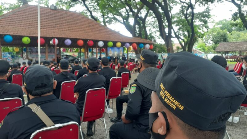 Alhamdulillah, Gaji Pekerja Upahan di Pasar Madiun Naik Rp200.000/Bulan