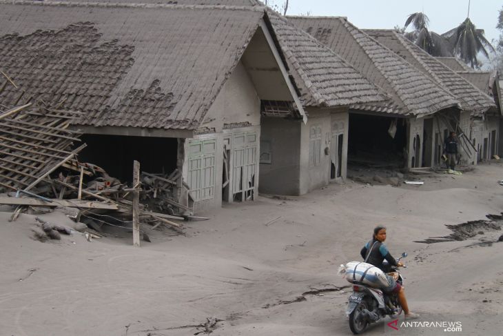 Gunung Semeru Meletus, 2.970 Rumah di Lumajang Rusak