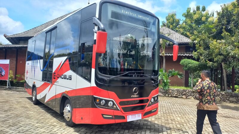 PT Inka dan Mahasiswa Magang Kembangkan Bus Listrik untuk Transportasi KTT G20