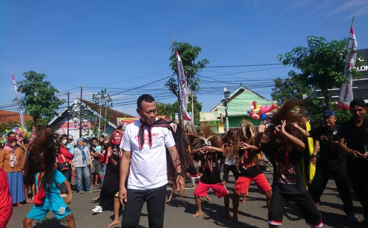 Seru! Ratusan Anak di Ponorogo Ikuti Flashmob Tari Bujang Ganong