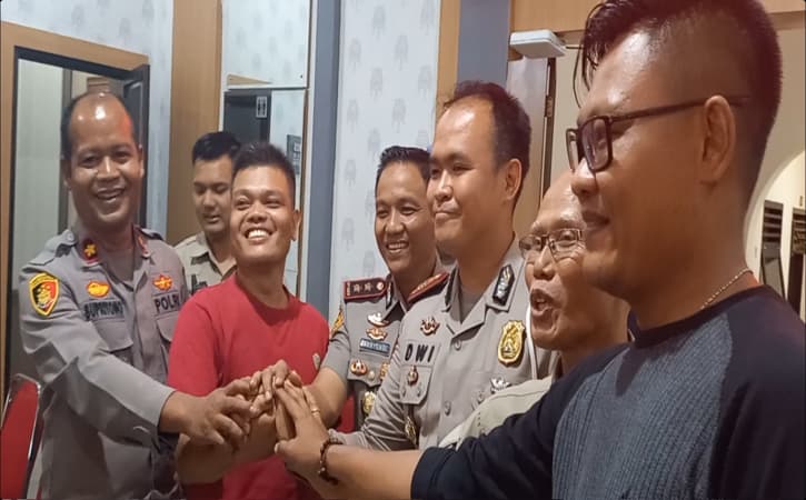 Cekcok Kasatlantas dengan Wartawan di Madiun Berakhir Damai, Keduanya Saling Memaafkan