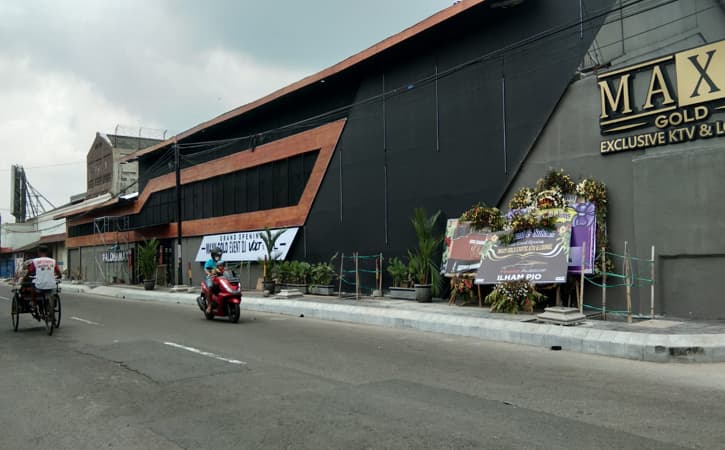 Baru Sepekan Dibuka, Wali Kota Madiun Ancam Tutup Maxy Gold karena Jual Miras