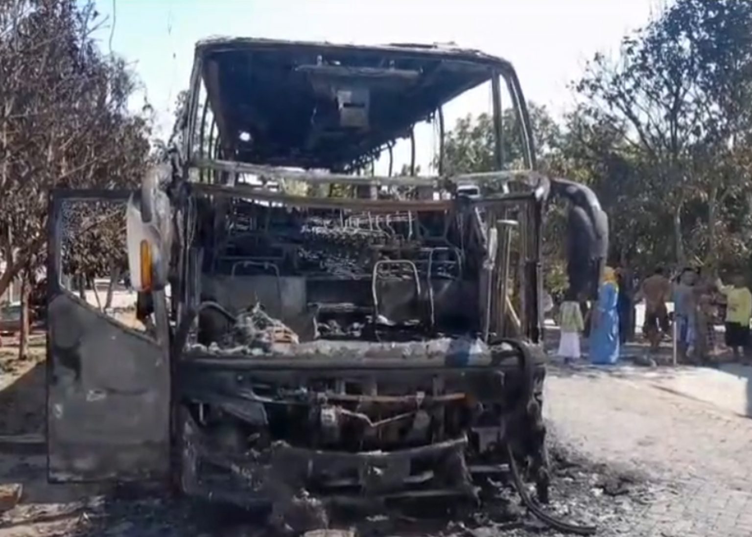 Bus Pariwisata Ludes Terbakar di Ngawi. Begini Kronologinya