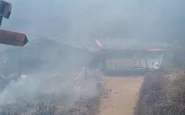 Tiga Warung di Hargo Dalem Gunung Lawu Ludes Terbakar