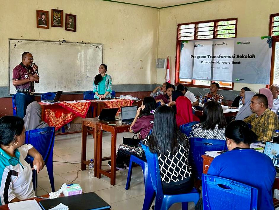Pegadaian dan Garuda Indonesia Bersinergi Wujudkan Transformasi Sekolah di Pulau Komodo