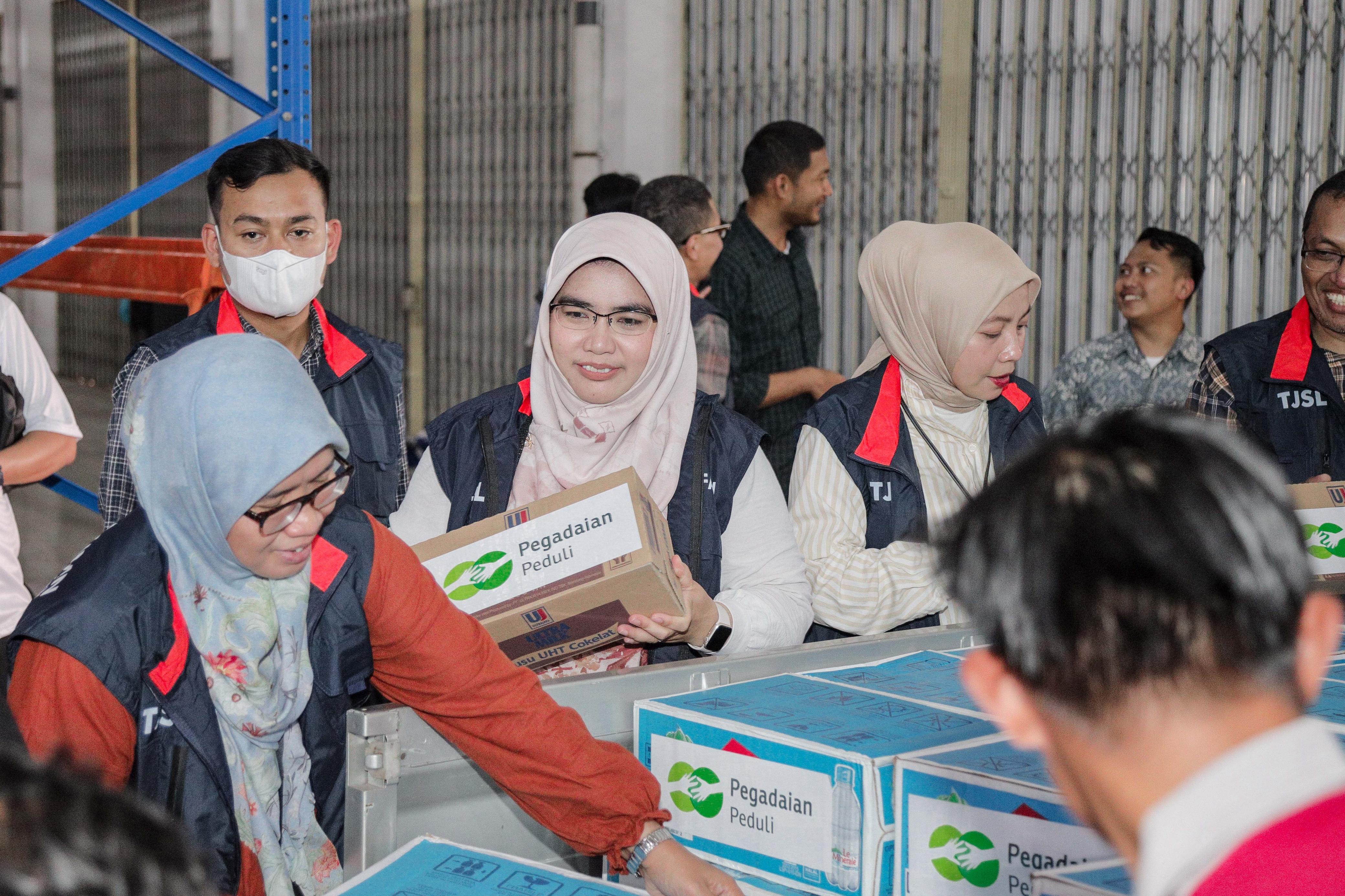 Pegadaian Peduli, Sigap Salurkan Bantuan bagi Korban Banjir Jabodetabek
